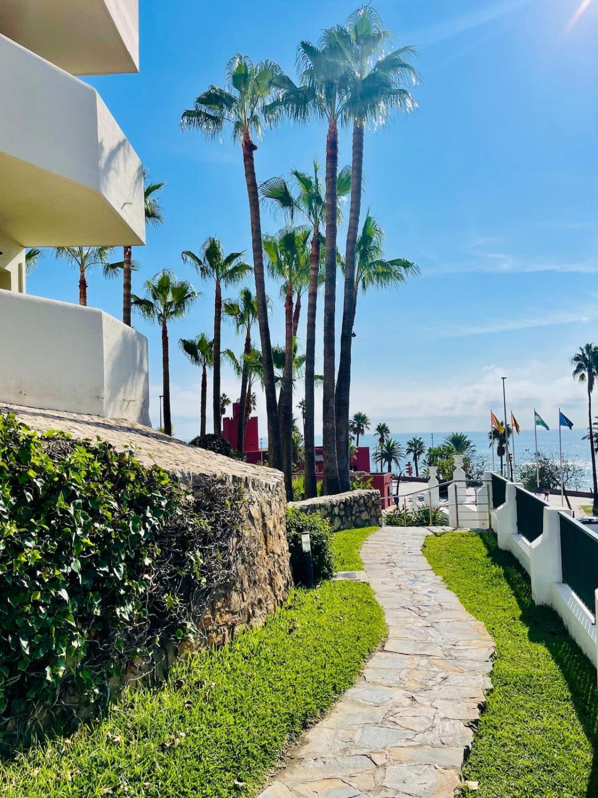 Direct Sea View- Bilbil Sunrise! Apartman Benalmádena Kültér fotó