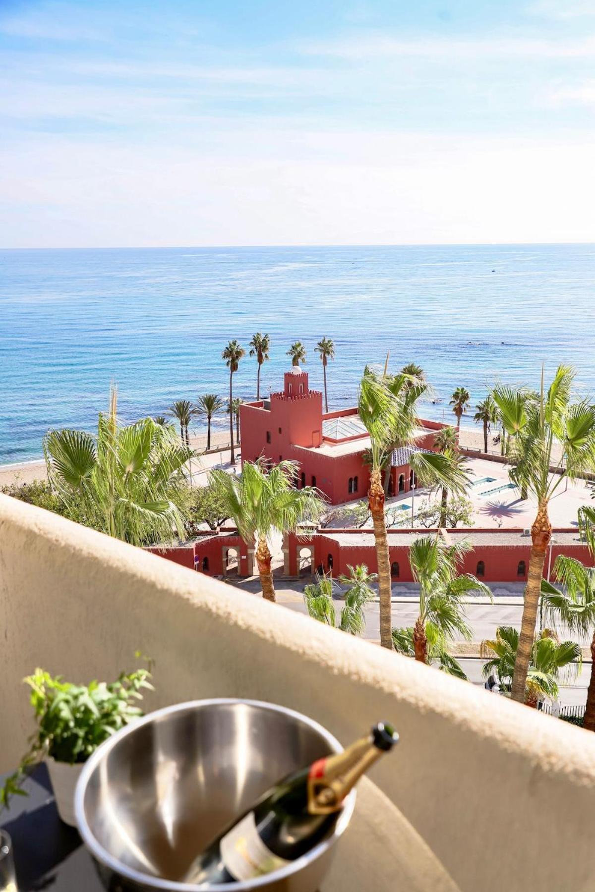 Direct Sea View- Bilbil Sunrise! Apartman Benalmádena Kültér fotó